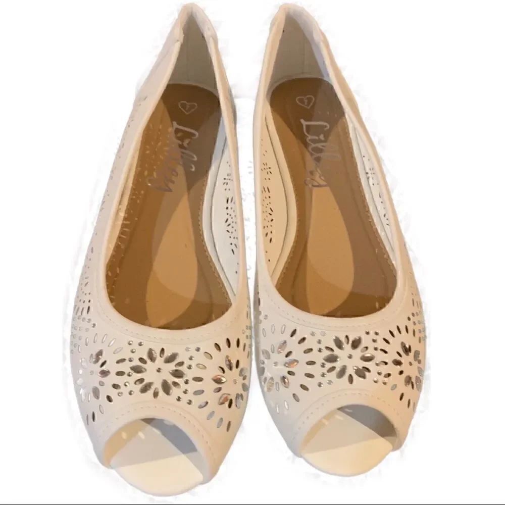 NWOB Lilley Rhinestone Laser Cut Flats Sz 7